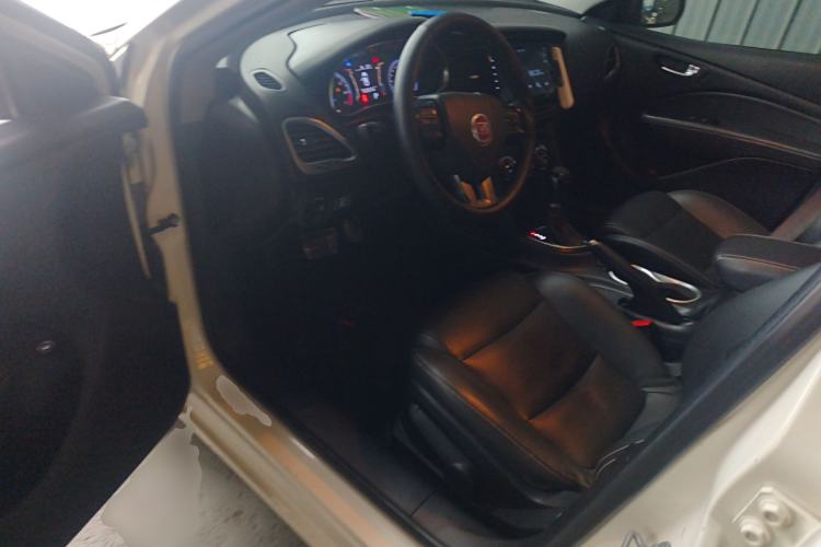 Used Fiat Ottimo 2014 1.4T Automatic Comfort Edition Driver Seat
