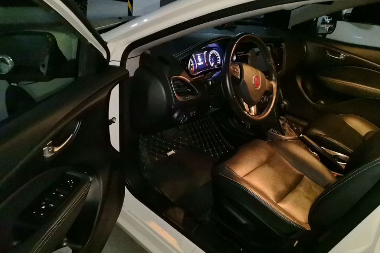 Used Fiat Ottimo 2014 1.4T Automatic Comfort Edition Driver Seat