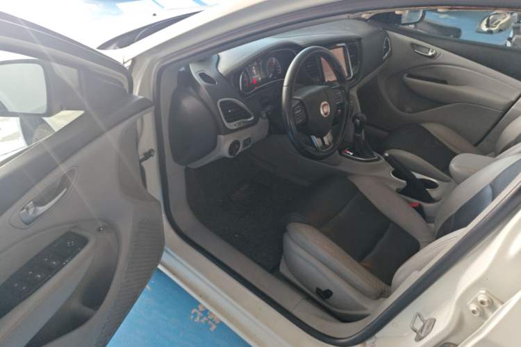 Used Fiat Ottimo 2014 1.4T Automatic Luxury Edition Driver Seat