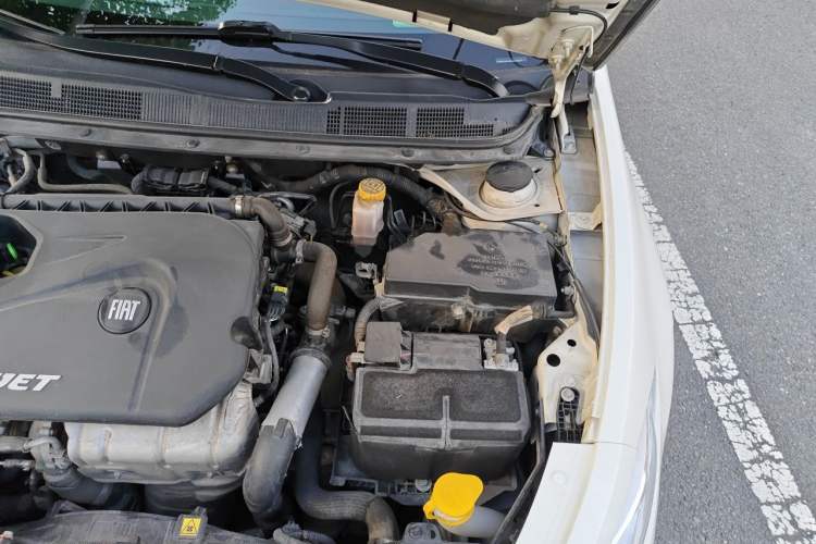 Used Fiat Ottimo 2014 1.4T Automatic Comfort Edition Engine Bay Left