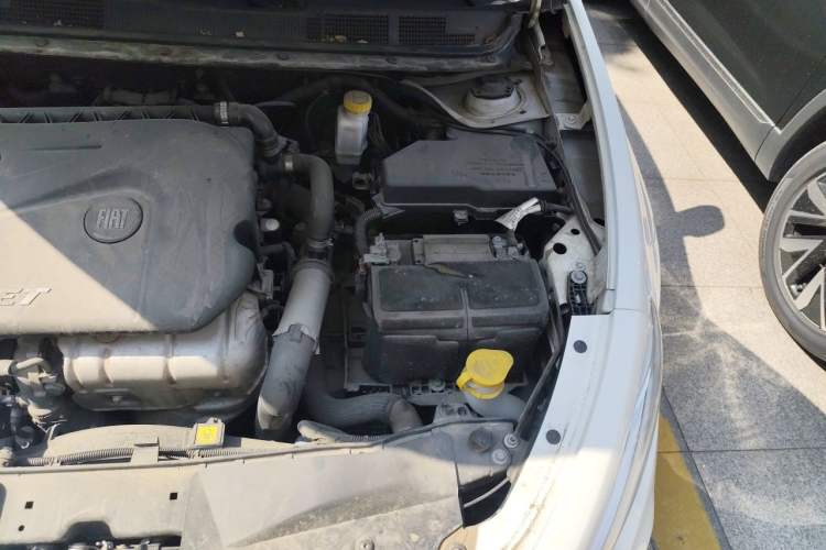 Used Fiat Ottimo 2014 1.4T Automatic Sport Edition Engine Bay Left