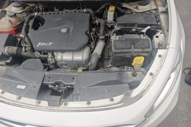 Used Fiat Ottimo 2014 1.4T Automatic Comfort Edition Engine Bay Left