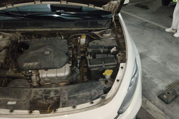 Used Fiat Ottimo 2014 1.4T Automatic Comfort Edition Engine Bay Left