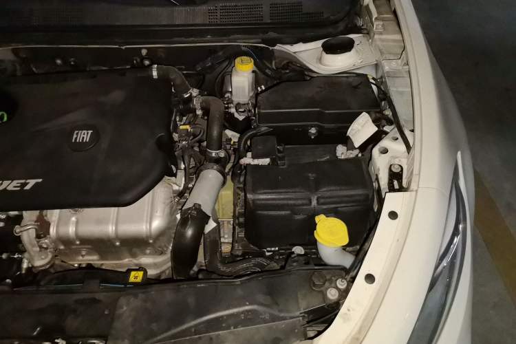 Used Fiat Ottimo 2014 1.4T Automatic Comfort Edition Engine Bay Left