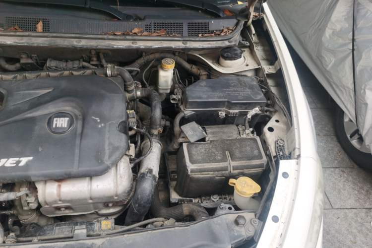 Used Fiat Ottimo 2014 1.4T Automatic Comfort Edition Engine Bay Left
