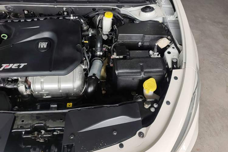Used Fiat Ottimo 2014 1.4T Automatic Luxury Edition Engine Bay Left