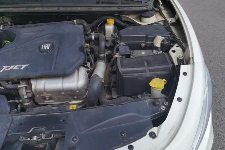 Used Fiat Ottimo 2014 1.4T Automatic Sport Edition Engine Bay Left