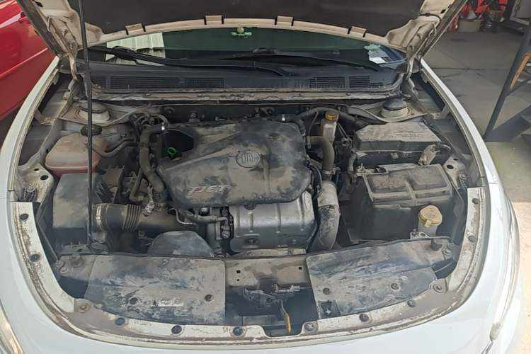 Used Fiat Ottimo 2014 1.4T Automatic Comfort Edition Engine Bay