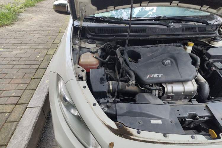 Used Fiat Ottimo 2014 1.4T Automatic Sport Edition Engine Bay Right
