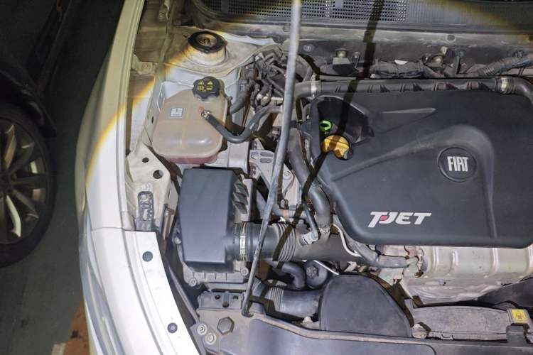 Used Fiat Ottimo 2014 1.4T Automatic Comfort Edition Engine Bay Right