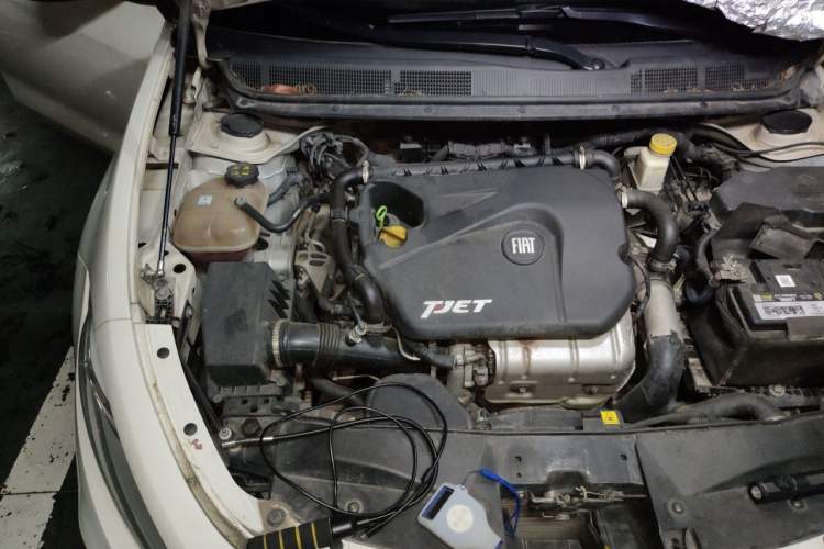 Used Fiat Ottimo 2014 1.4T Automatic Comfort Edition Engine Bay Right
