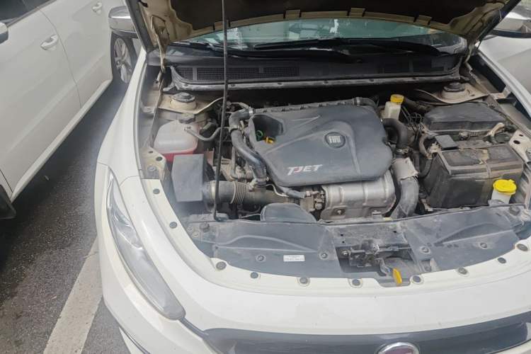 Used Fiat Ottimo 2014 1.4T Automatic Sport Edition Engine Bay Right