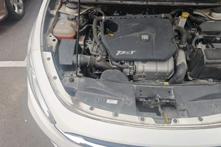 Used Fiat Ottimo 2014 1.4T Automatic Comfort Edition Engine Bay Right