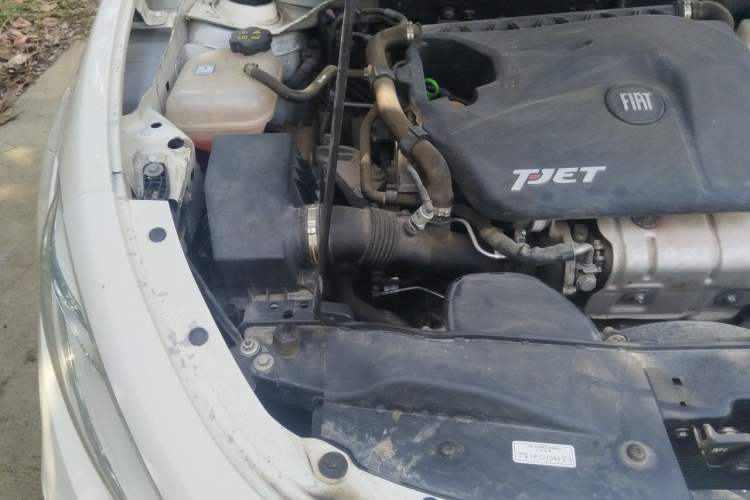 Used Fiat Ottimo 2014 1.4T Automatic Comfort Edition Engine Bay Right