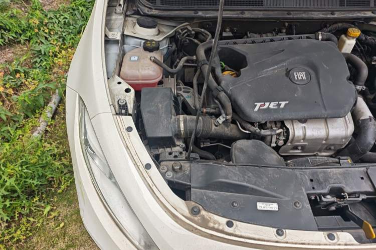 Used Fiat Ottimo 2014 1.4T Automatic Comfort Edition Engine Bay Right