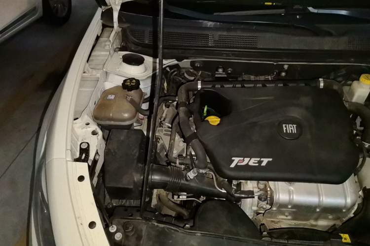 Used Fiat Ottimo 2014 1.4T Automatic Comfort Edition Engine Bay Right