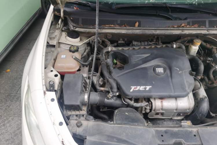 Used Fiat Ottimo 2014 1.4T Automatic Comfort Edition Engine Bay Right