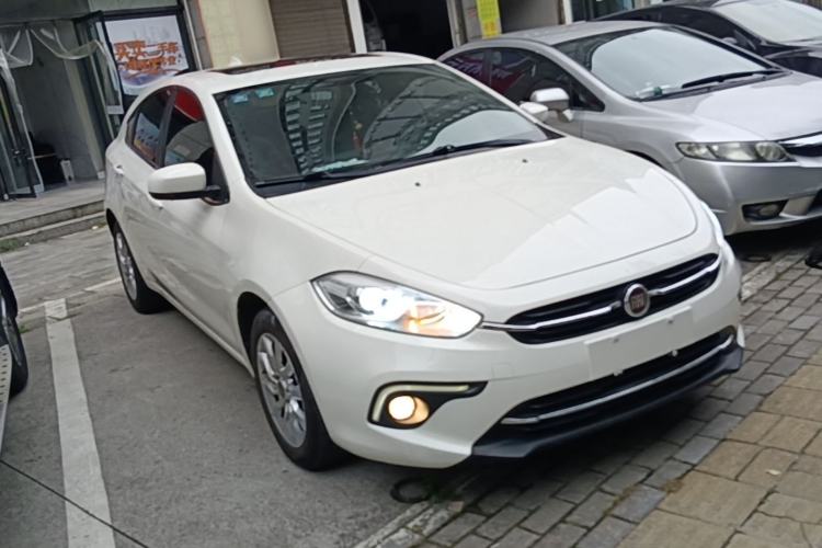 Used Fiat Ottimo 2014 1.4T Automatic Comfort Edition Front Right 45 Deg