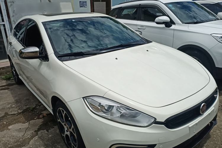 Used Fiat Ottimo 2014 1.4T Automatic Sport Edition Front Right 45 Deg