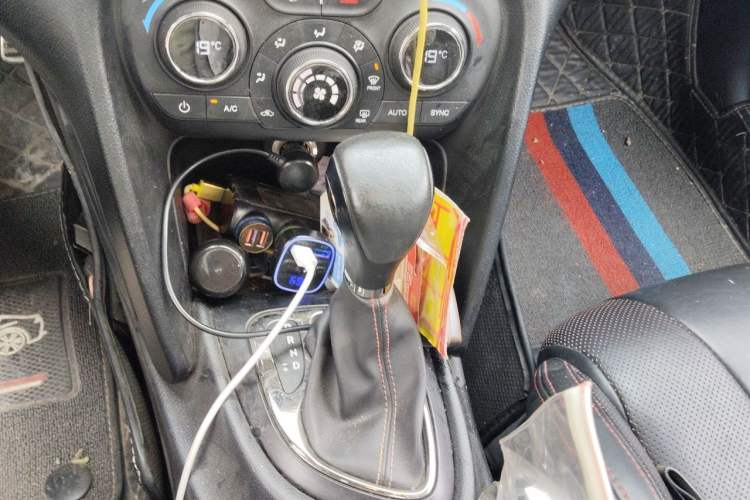 Used Fiat Ottimo 2014 1.4T Automatic Sport Edition Gear Lever