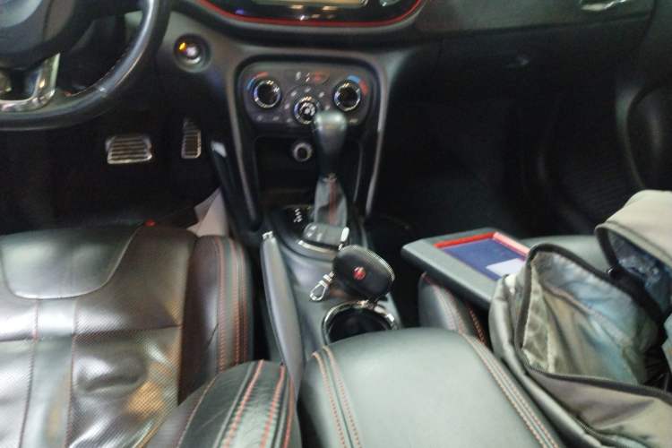 Used Fiat Ottimo 2014 1.4T Automatic Sport Edition Gear Lever