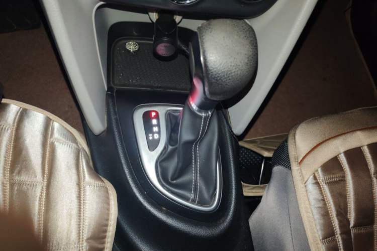 Used Fiat Ottimo 2014 1.4T Automatic Fashion Edition Gear Lever