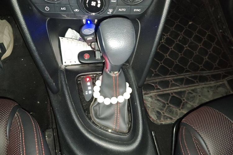 Used Fiat Ottimo 2014 1.4T Automatic Sport Edition Gear Lever