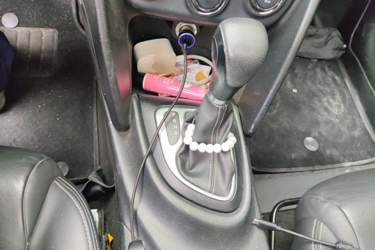 Used Fiat Ottimo 2014 1.4T Automatic Comfort Edition Gear Lever