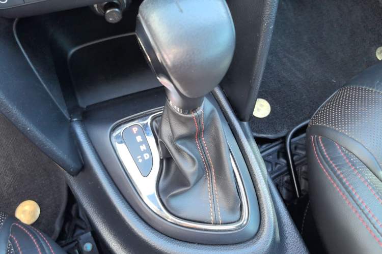 Used Fiat Ottimo 2014 1.4T Automatic Sport Edition Gear Lever