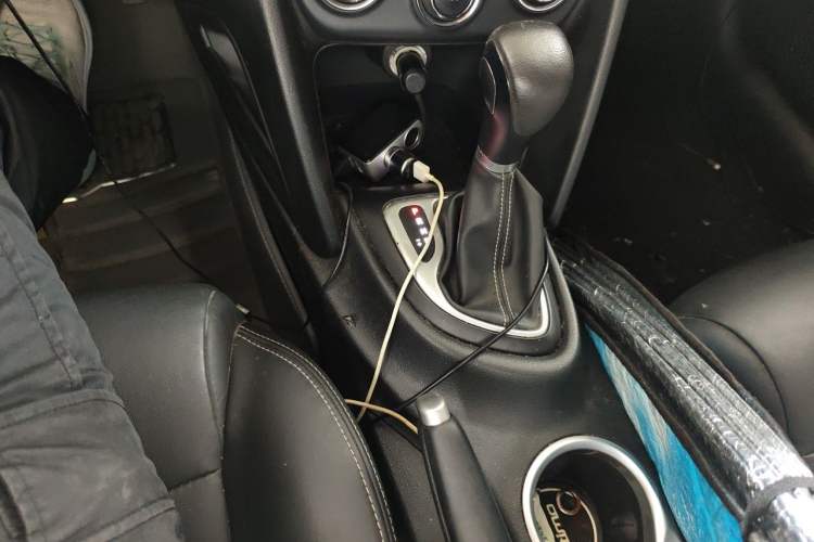 Used Fiat Ottimo 2014 1.4T Automatic Comfort Edition Gear Lever