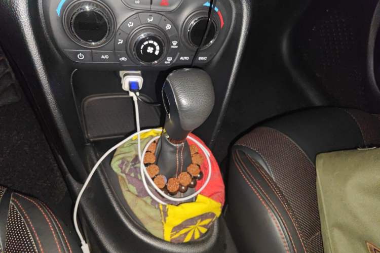 Used Fiat Ottimo 2014 1.4T Automatic Sport Edition Gear Lever