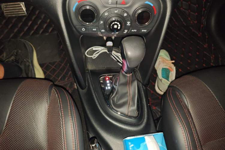 Used Fiat Ottimo 2014 1.4T Automatic Sport Edition Gear Lever