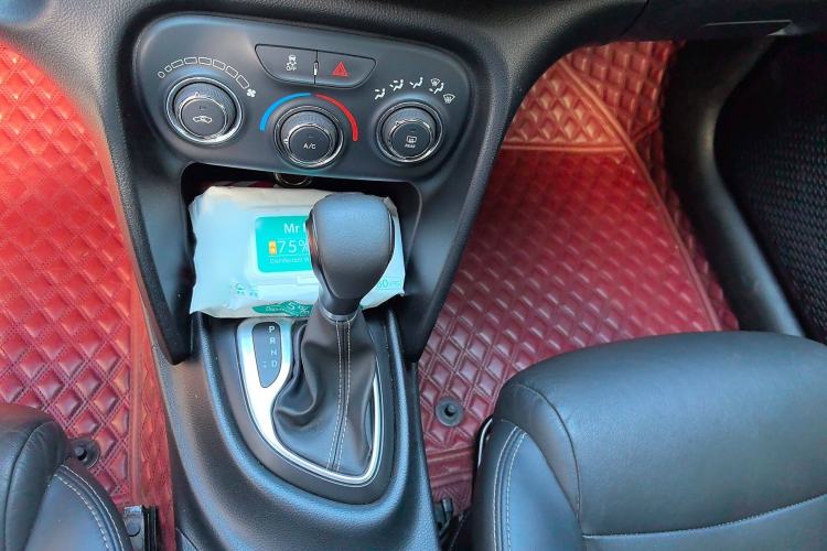 Used Fiat Ottimo 2014 1.4T Automatic Comfort Edition Gear Lever