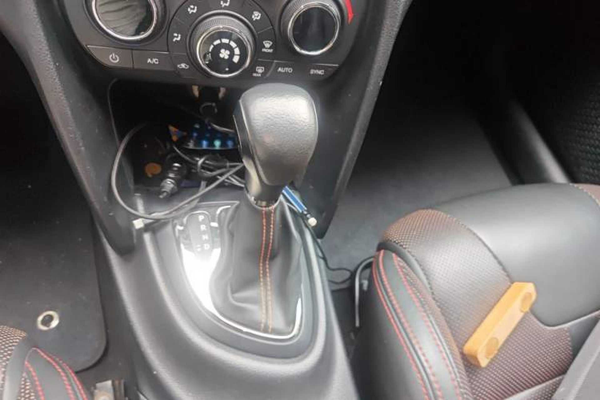 Used Fiat Ottimo 2014 1.4T Automatic Sport Edition Gear Lever
