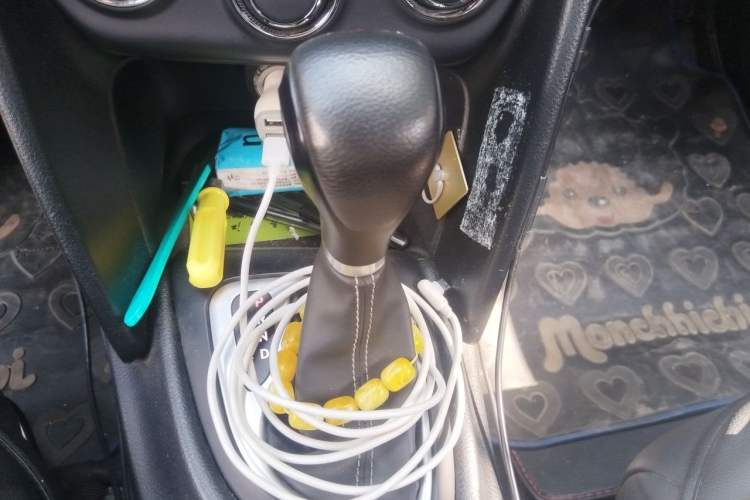 Used Fiat Ottimo 2014 1.4T Automatic Comfort Edition Gear Lever