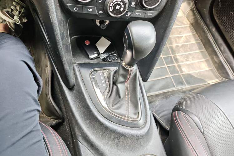 Used Fiat Ottimo 2014 1.4T Automatic Sport Edition Gear Lever
