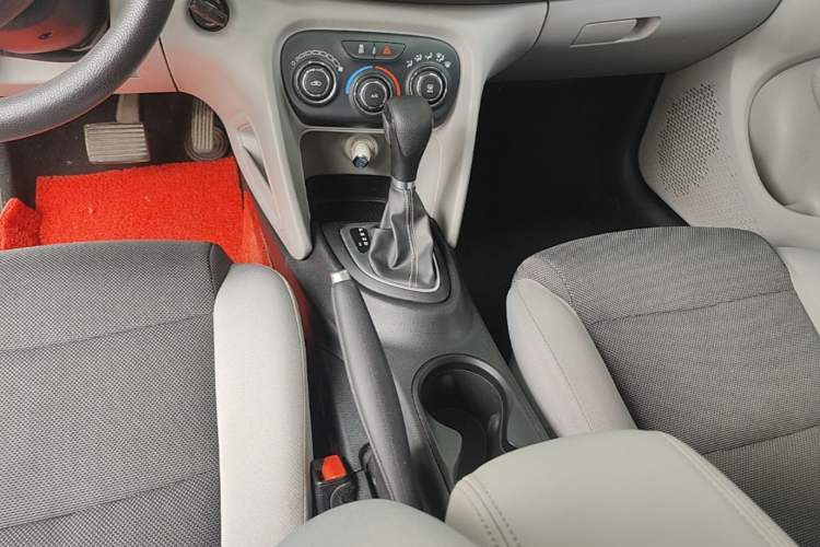 Used Fiat Ottimo 2014 1.4T Automatic Fashion Edition Gear Lever