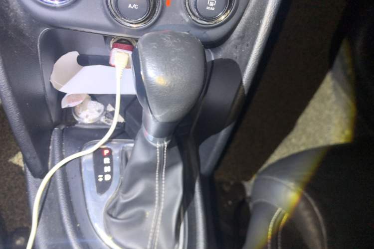 Used Fiat Ottimo 2014 1.4T Automatic Comfort Edition Gear Lever