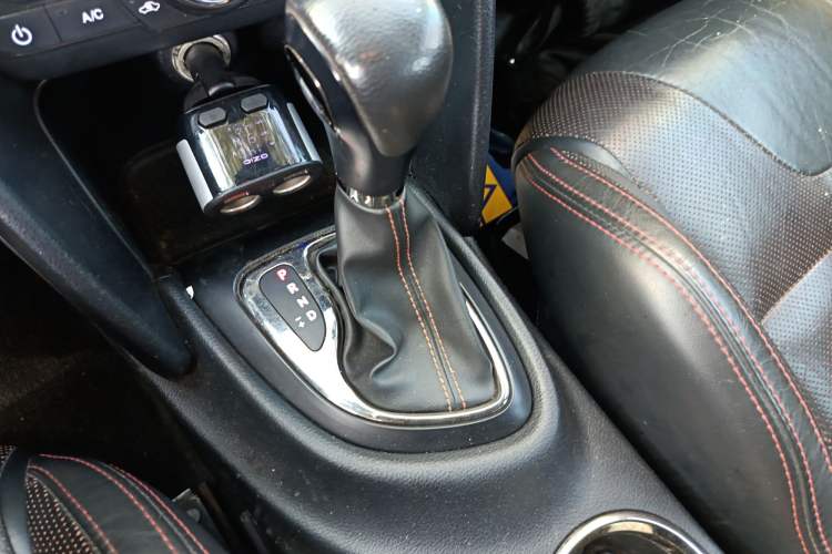 Used Fiat Ottimo 2014 1.4T Automatic Sport Edition Gear Lever