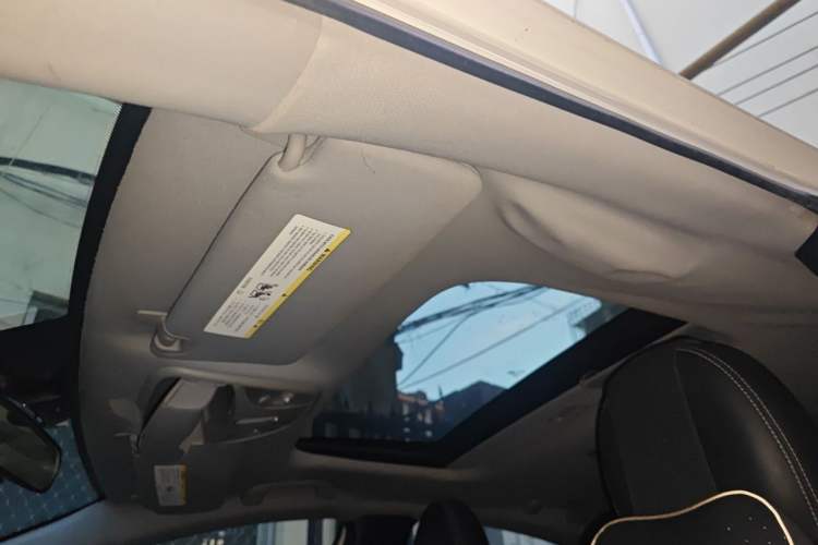 Used Fiat Ottimo 2014 1.4T Automatic Comfort Edition Headliner