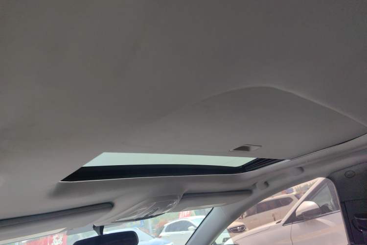 Used Fiat Ottimo 2014 1.4T Automatic Comfort Edition Headliner