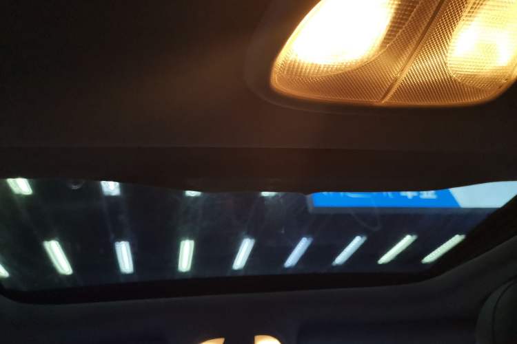 Used Fiat Ottimo 2014 1.4T Automatic Comfort Edition Headliner