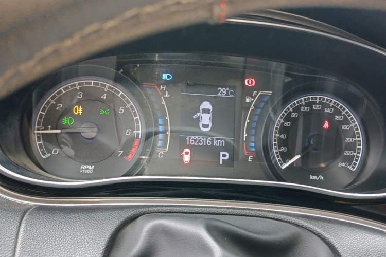 Used Fiat Ottimo 2014 1.4T Automatic Comfort Edition Instrument Cluster