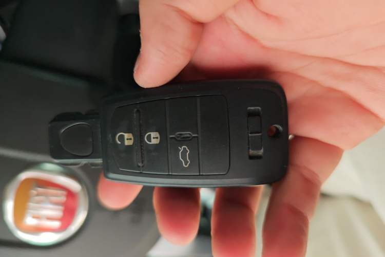 Used Fiat Ottimo 2014 1.4T Manual Comfort Edition Interior 1