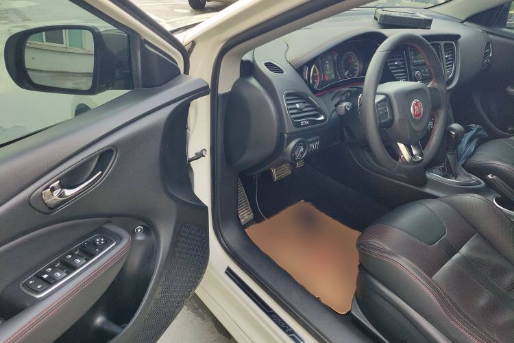 Used Fiat Ottimo 2014 1.4T Automatic Sport Edition Interior 2