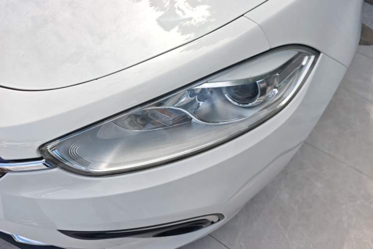 Used Fiat Ottimo 2014 1.4T Automatic Comfort Edition Left Front Headlight