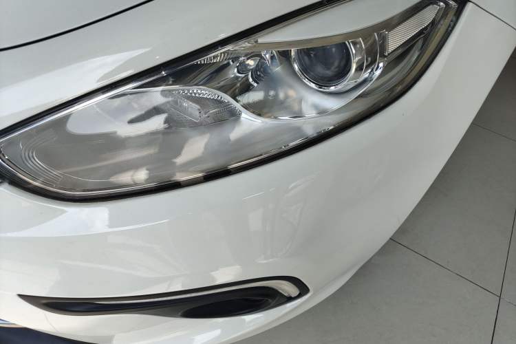 Used Fiat Ottimo 2014 1.4T Automatic Comfort Edition Left Front Headlight