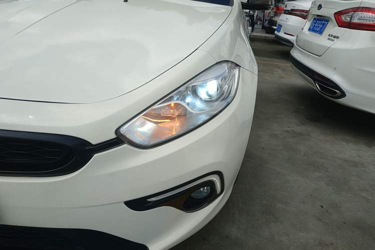 Used Fiat Ottimo 2014 1.4T Automatic Sport Edition Left Front Headlight