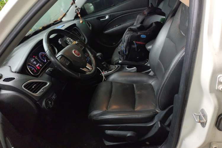 Used Fiat Ottimo 2014 1.4T Automatic Comfort Edition Left Front Seat