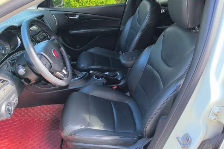 Used Fiat Ottimo 2014 1.4T Automatic Comfort Edition Left Front Seat